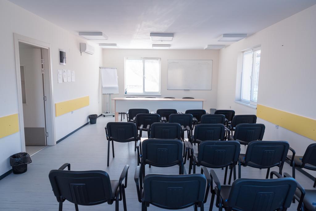 Youth Centre プロヴディフ エクステリア 写真