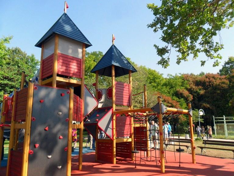 Youth Centre プロヴディフ エクステリア 写真