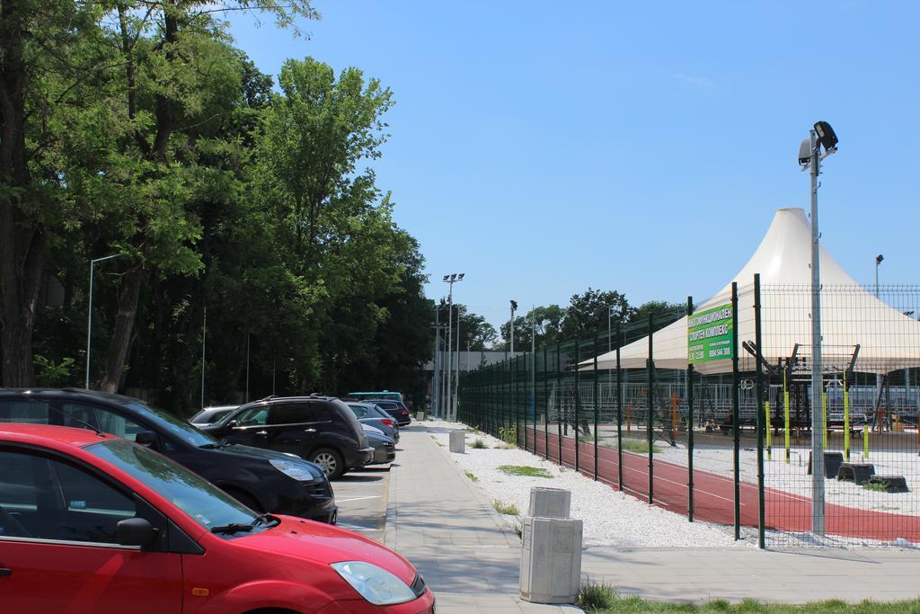 Youth Centre プロヴディフ エクステリア 写真