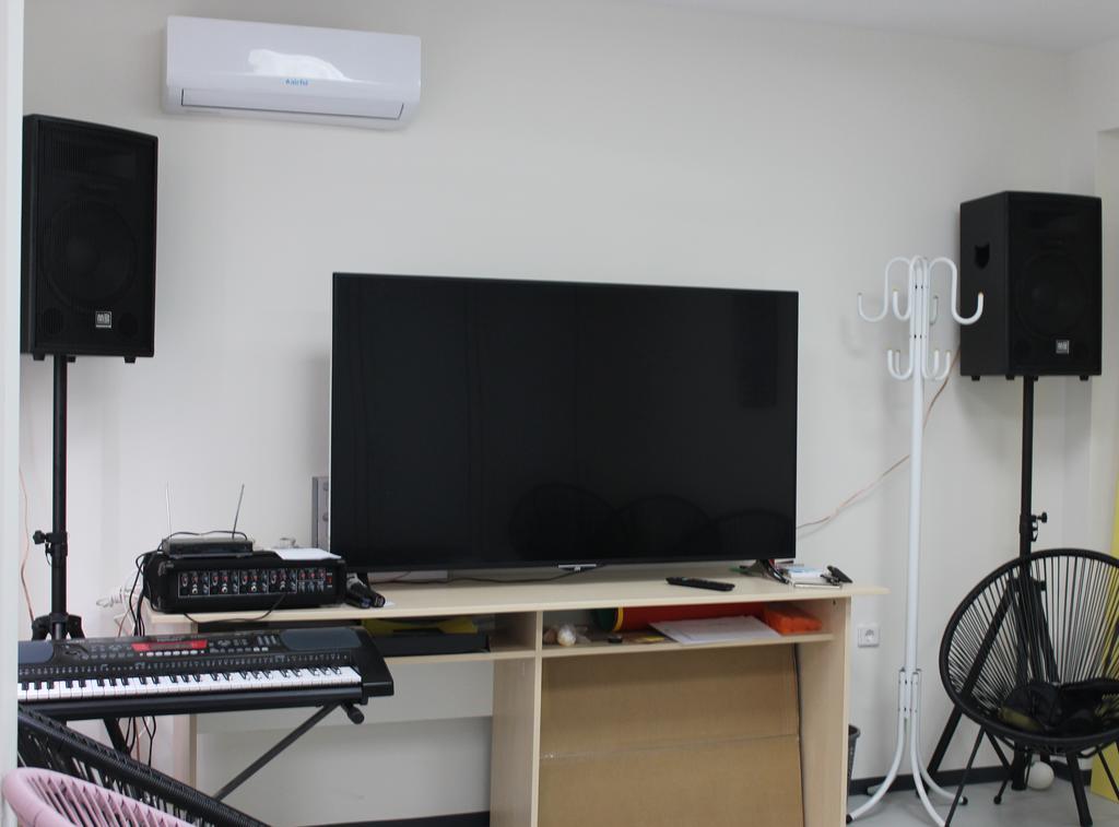 Youth Centre プロヴディフ エクステリア 写真